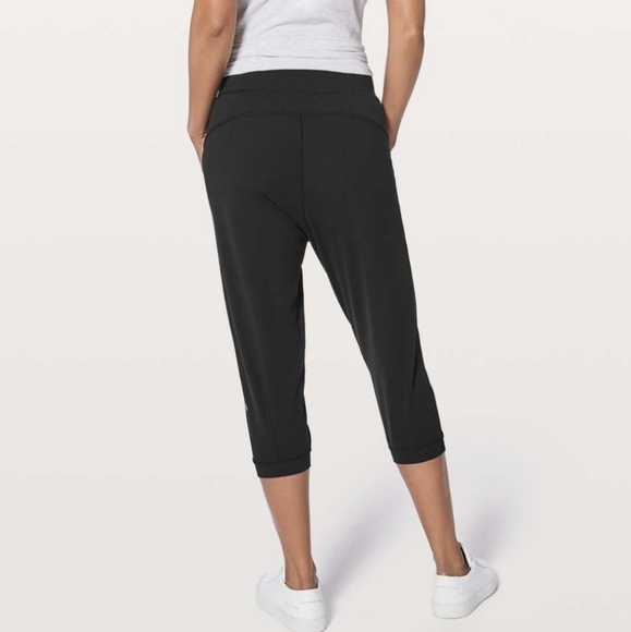 Lululemon Rejuvenate Crop Black Women's 4 W6AM9S - Picture 3 of 11